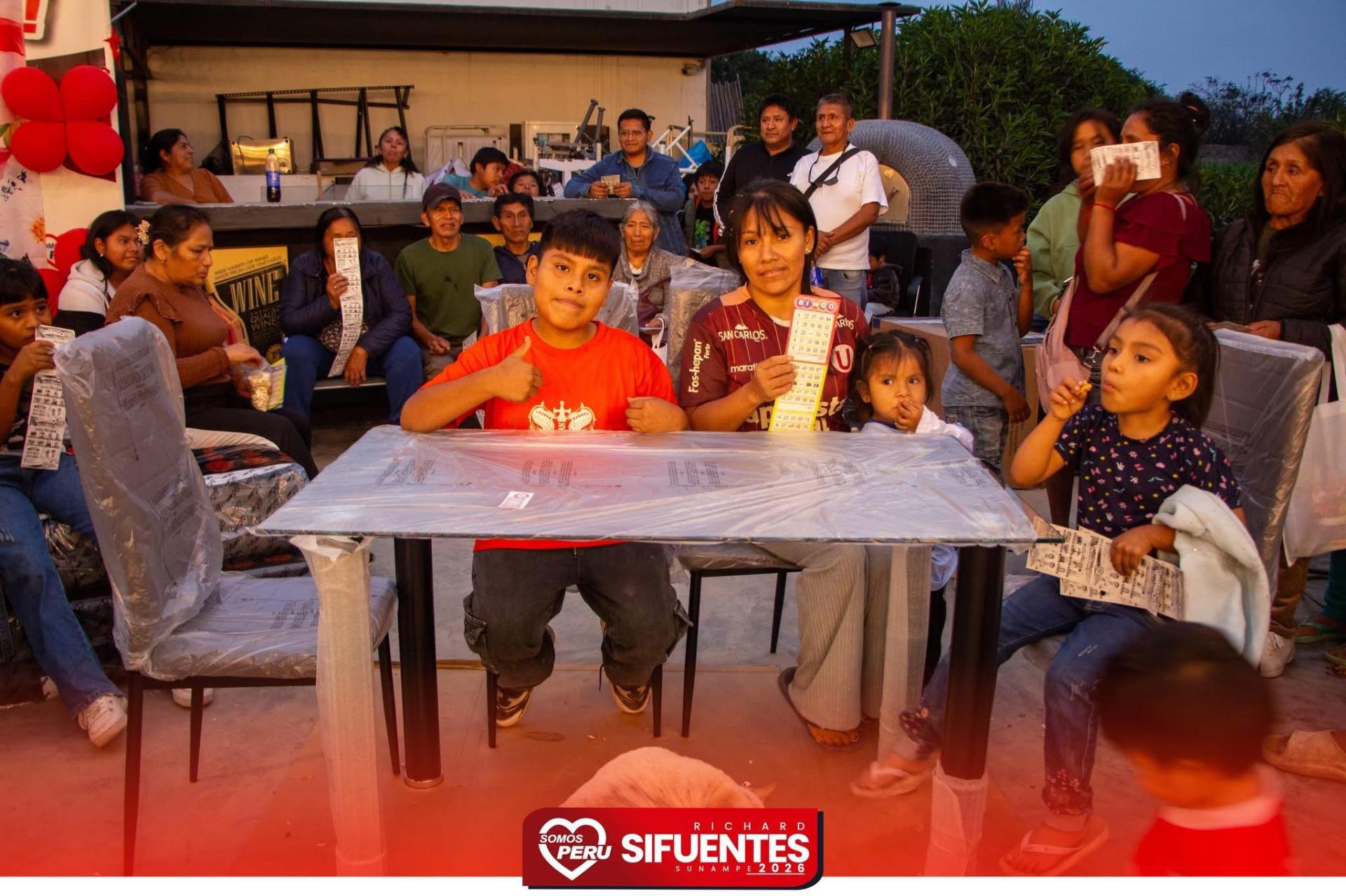 Familias unidas en la celebración